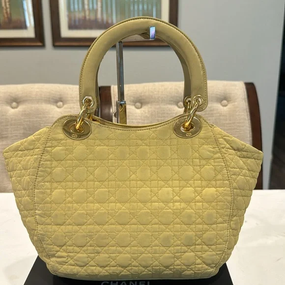 Authentic Dior bag - Picture 2 of 15